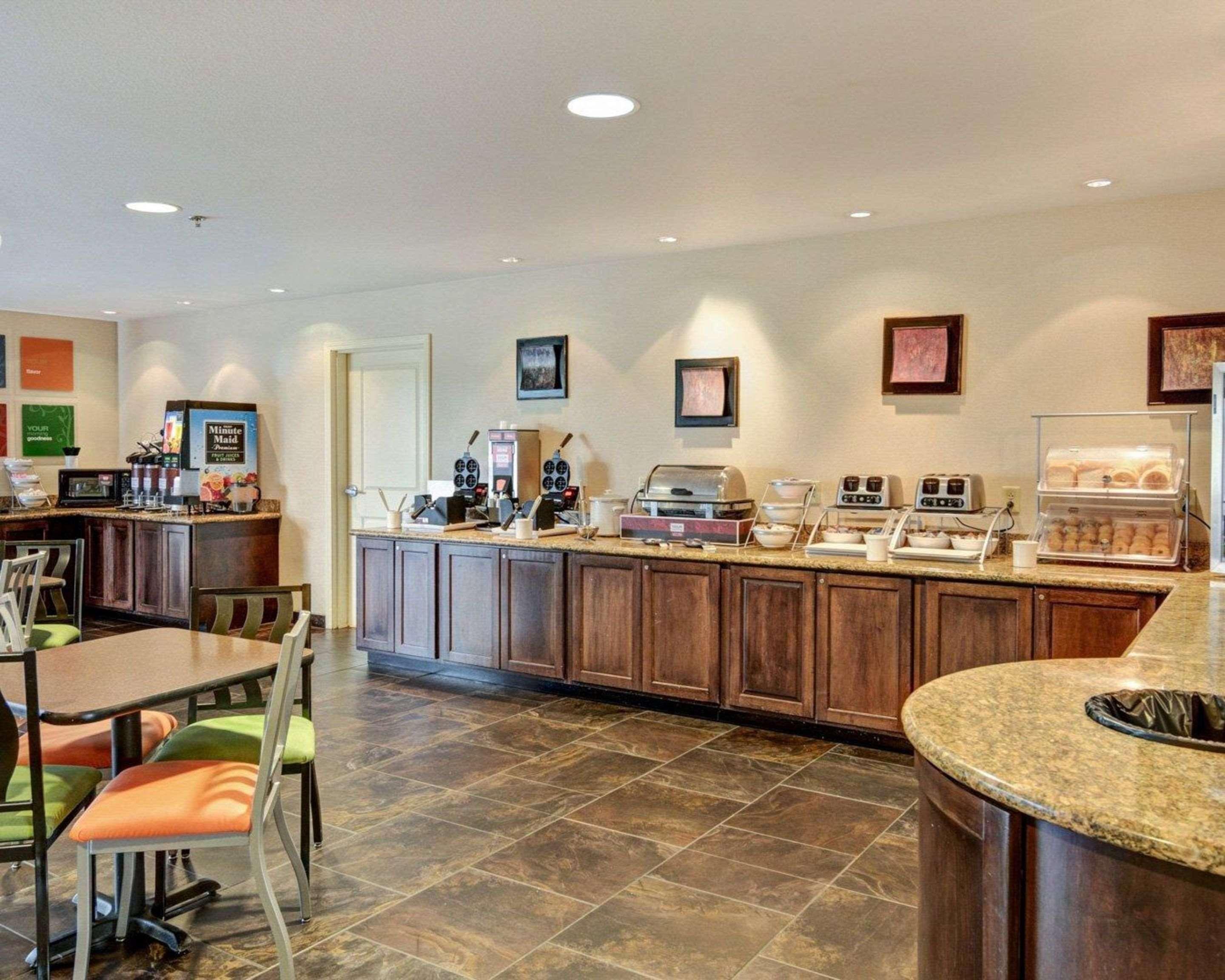 Comfort Suites Near Hot Springs Park Екстер'єр фото
